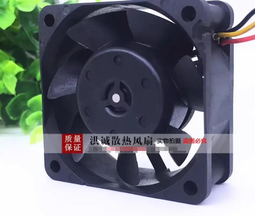 Nidec M33515-68 DC 12V 0.33A 60x60x25mm 3-Wire Server Cooling Fan