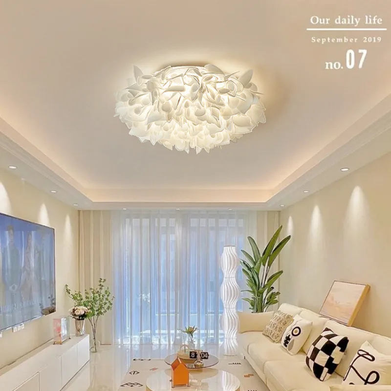 

Nordic creative bedroom chandelier warm romantic ins girl room lighting modern restaurant light ceiling bedroom light
