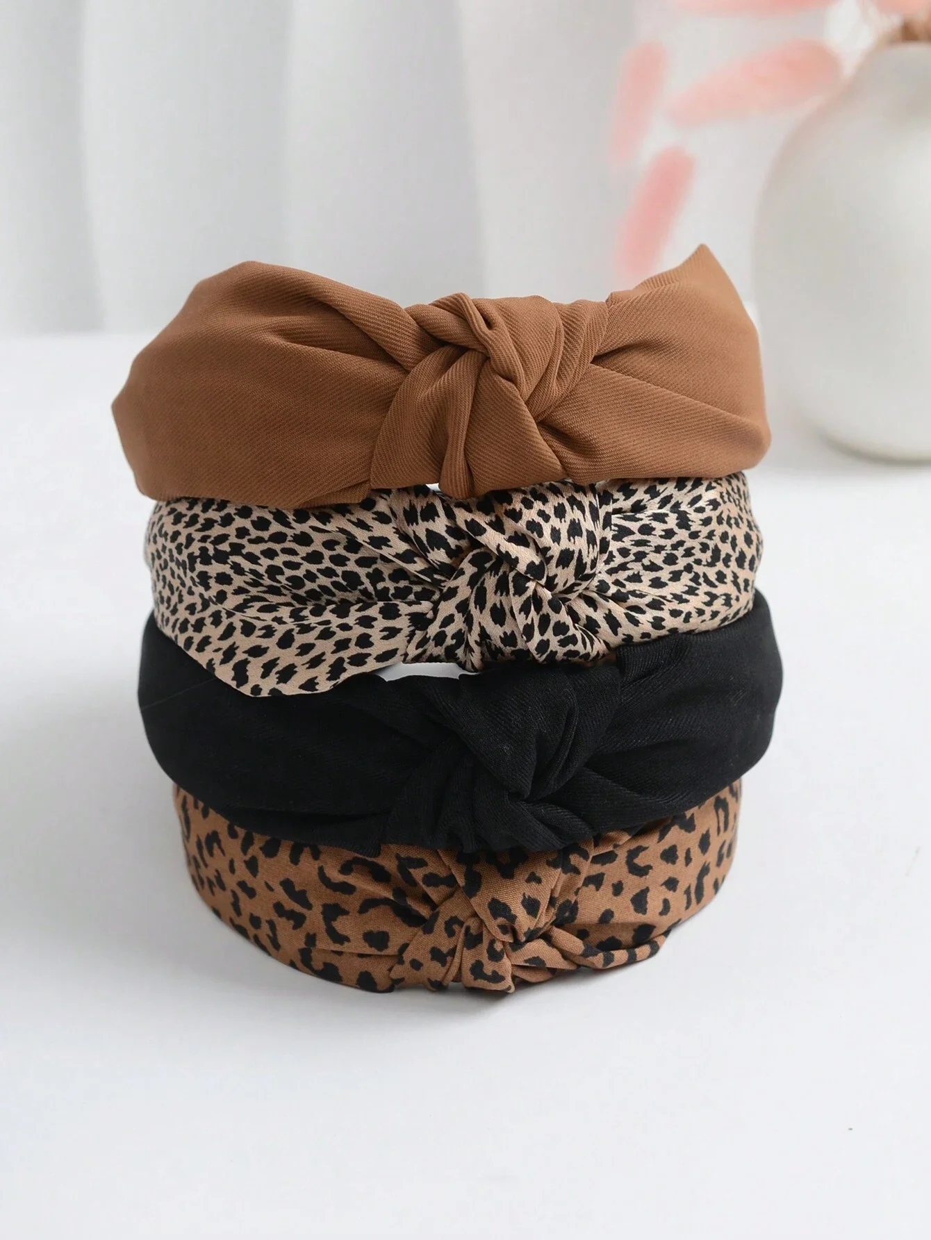 

4pcs Leopard Print & Solid Color Casual Retro Polyester Headband Knotted In The Middle Wide Hair Hoop, Suitable For All