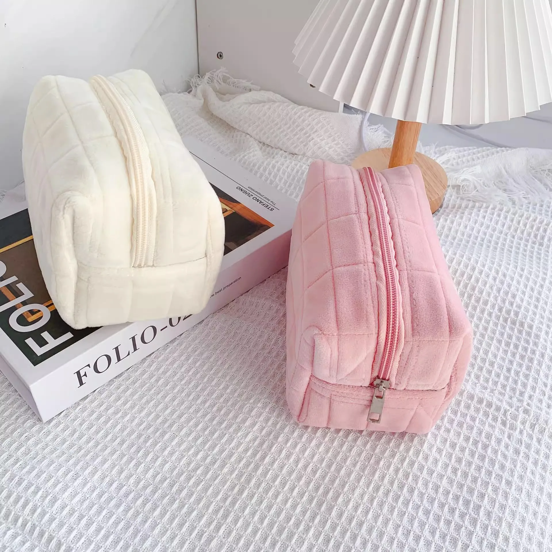 Cute Plush Makeup Bag for Women Zipper Large Solid Color Cosmetic Bag Travel Make Up Toiletry Bag Washing Pouch Plush Pen Pouch