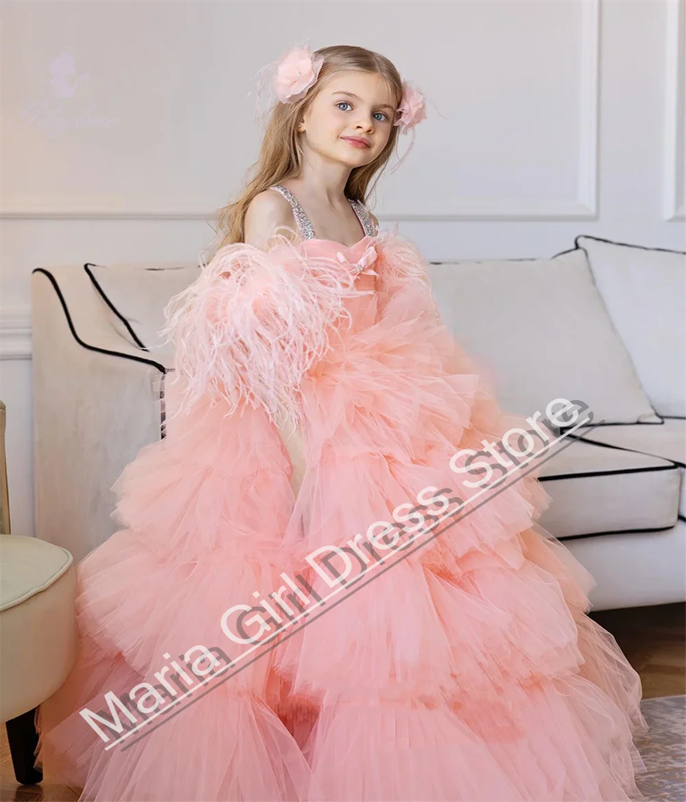 فستان فتاة الزهور الأنيق بالريش الوردي مع أشرطة رفيعة للمناولة الأولى ومهرجانات التجميل وملابس السهرة الفاخرة للفتيات