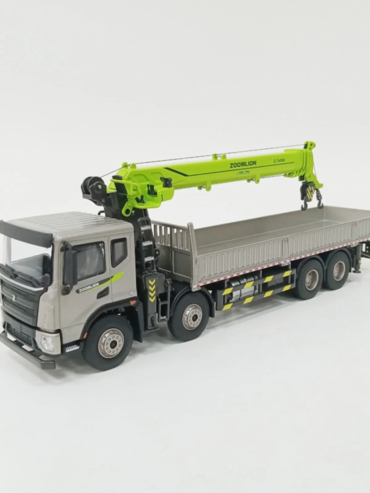 Zoomlion 1:50 Zlt4000 Truck Crane Lifting Truck Alloy Engineering Model