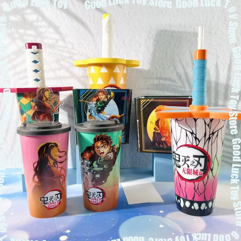 Taza de agua con mango de cuchillo Demon Slayer Infinity Castle, taza de agua grande de mililitro, regalos de Navidad, decoración de taza de agua de plástico