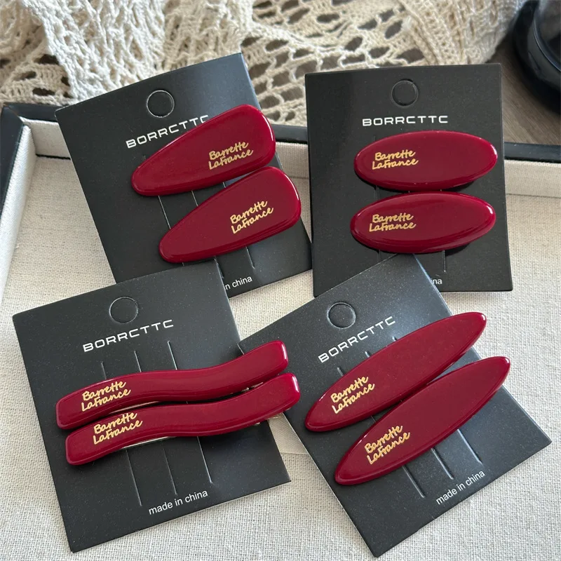 

2 шт./карта, женская изысканная версия, золотая этикетка, маленькие ацетатные красные заколки для волос с когтями, женские модные боковые зажимы, аксессуары для волос для девочек