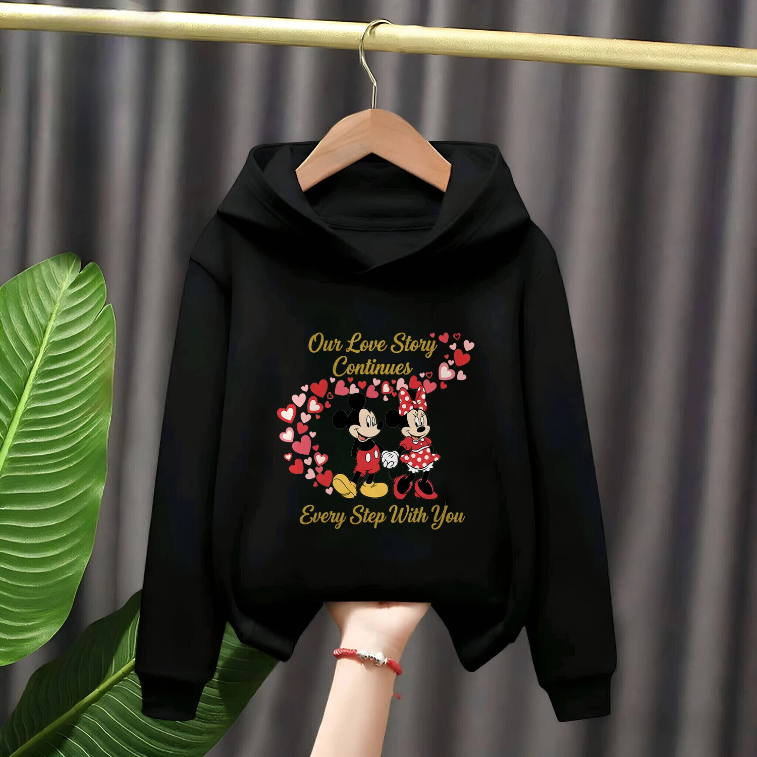 

Disney Kids Hooded Sweatshirt Soft Comfortable Cartoon Print Loose Fit Boys Girls Fashion Apparel