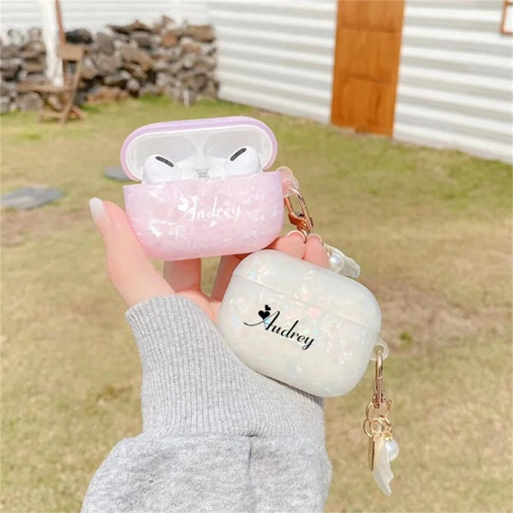 حافظة AirPod مخصصة مع لؤلؤة وقذيفة سحر جمالي اسم شخصي حافظة AirPods لأجهزة AirPods 1 2 Pro 2 غطاء سيليكون فاخر