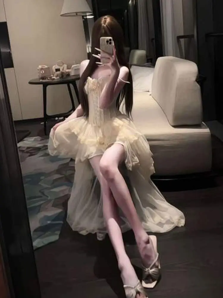 

Уникальный корейский сетчатый комплект из двух предметов: красивый топ без бретелек и полуюбка, удобный летний наряд из хлопка для женщин