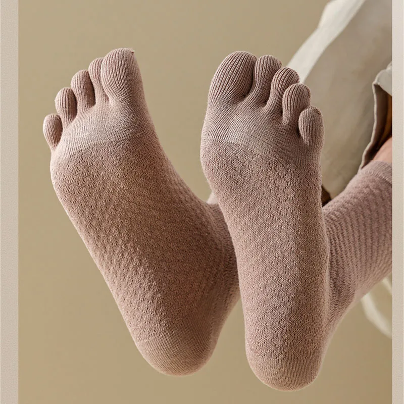 5 Pairs Solid Business Socks with Toes Men's Spring Autumn Breathable Sweat-Absorbing Jacquard Knitted Cotton Socks Fvie Fingers