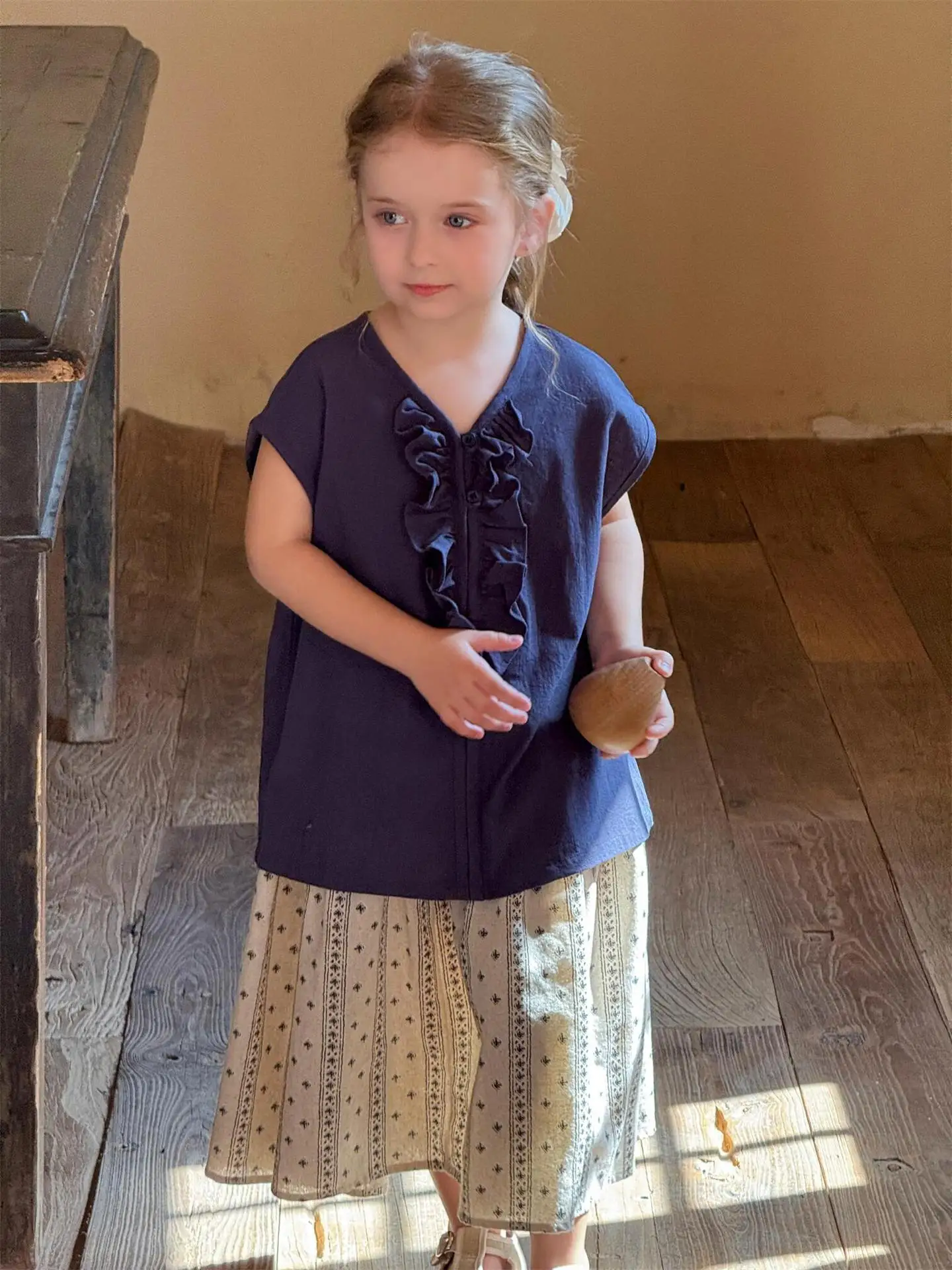 

Korean Children's Clothing Summer New Girls' Shirt Solid Color Sleeveless Vest Cotton Simple and Comfortable Kids Clothes