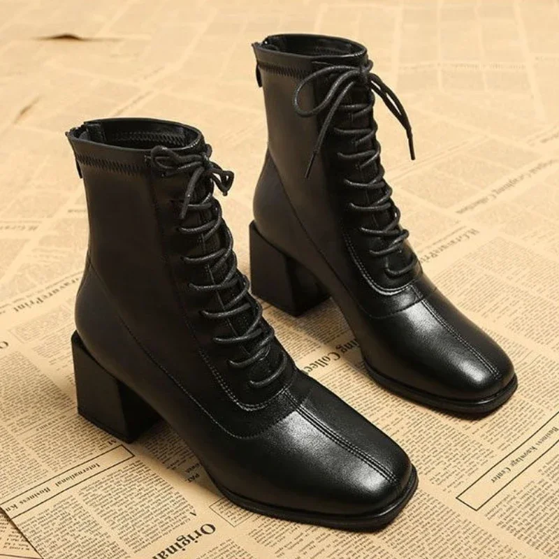 

Осенне-зимние женские ботильоны на меху, рабочие кожаные модные женские короткие туфли 2025 года, распродажа, теплые ботильоны большого размера, хит продаж Y2k