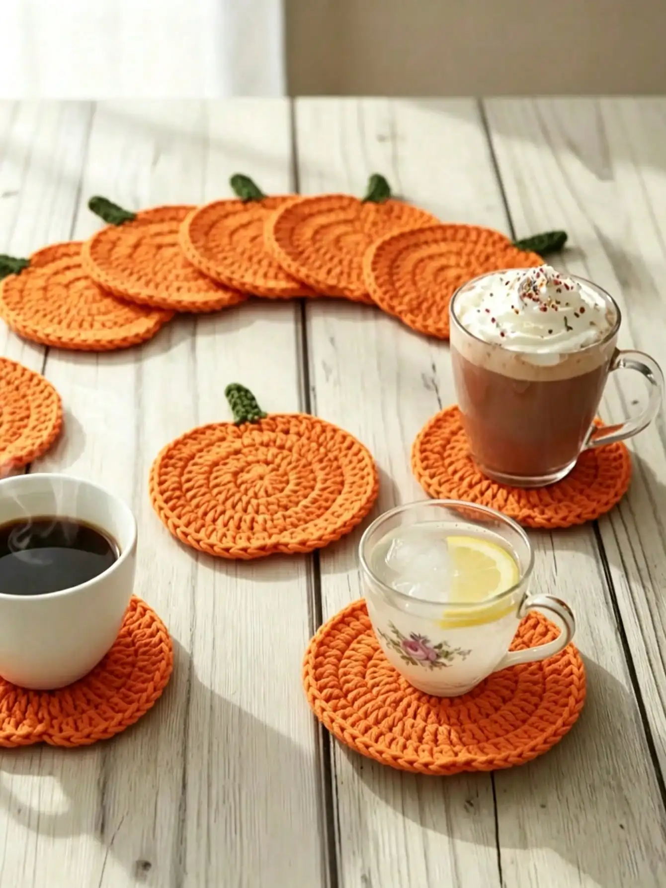 8pcsHandmade Crochet Pumpkin Coasters, Pumpkin Pattern, Fabric Handmade Beverage Mats, Coffee Mats, Autumn Farmhouse Decor, Absorbent Material Coffee Table Mats, Autumn Halloween Thanksgiving Table Decor, Country Farmhouse Style Coffee Bar Mats,