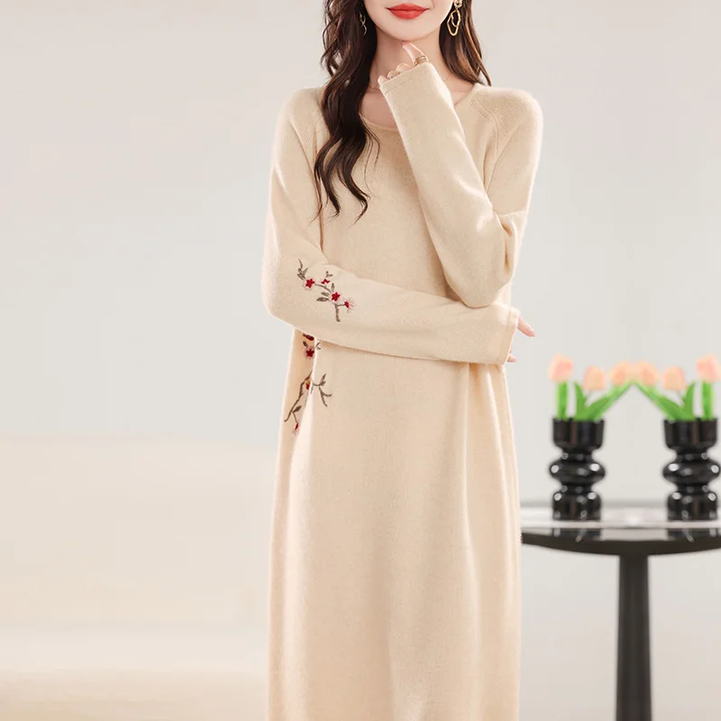 فستان نسائي محبوك من صوف ميرينو 100% كاجوال مطرز طويل رقبة دائرية فضفاض خريف وشتاء جديد 2024