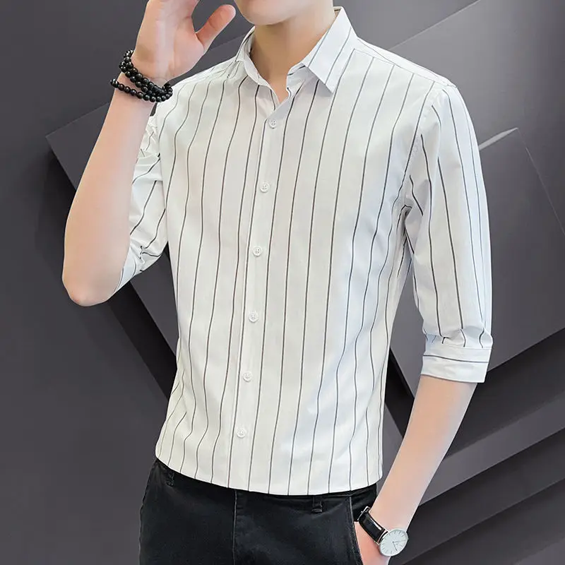 

Men's Slim Fit Summer Shirt Short Sleeve Thin Stripe Seven-Quarter Length Business Casual Fashionable Youth Poplin No Ironing...