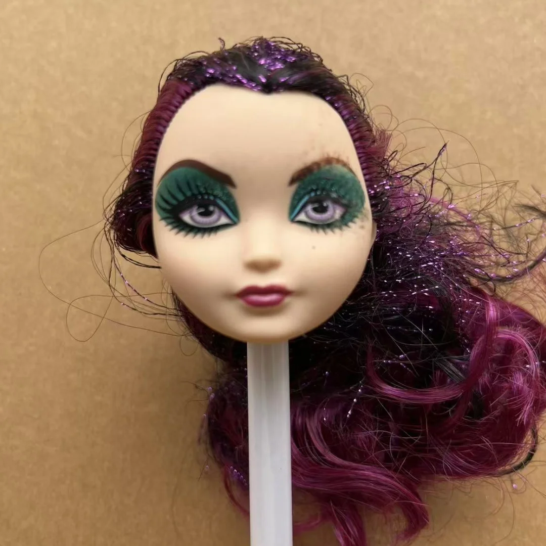 Główki lalek potworów z wielokolorowymi włosami i skórą, akcesoria do lalek kolekcjonerskich, oryginalne figurki lalek.