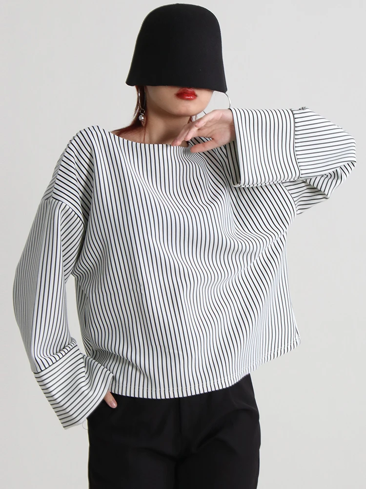 TWOTWINSTYLE Straight Striped T Shirt Female Round Neck Flare Sleeve Colorblock Loose T Shirts Female Autumn Clothes Fashion New