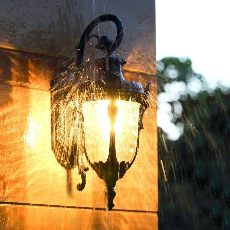 

Outdoor LED Wall Lamp IP44 Garden Home Decorative Light European Style Outdoor Wall Light Villa Courtyard Sconce Porch Lights