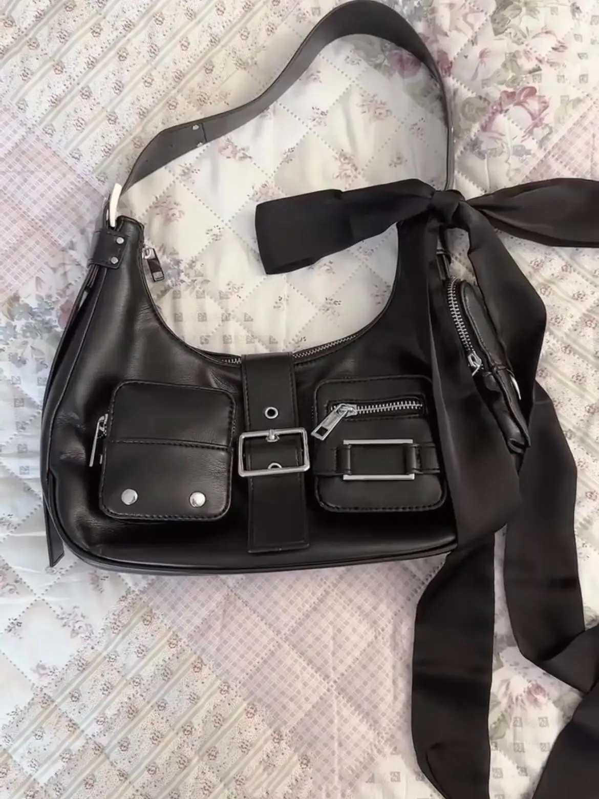 

Мотоциклетная сумка Millennium Spicy Girl, женская сумка для подмышек, новинка 2025, милая, крутая, универсальная, для уличных поездок на работу, одинарная...