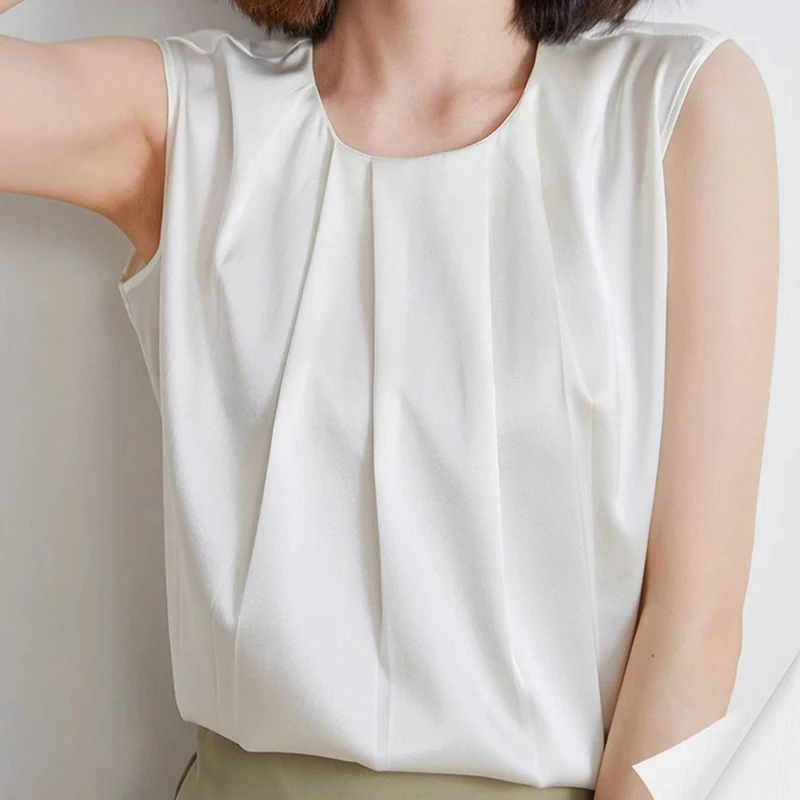 Satin Spaghetti Strap Shirts Women Sleeveless Summer O-Neck Tank Tops Loose Casual Sexy Blouse 2025 New Korean Fashion Shirts