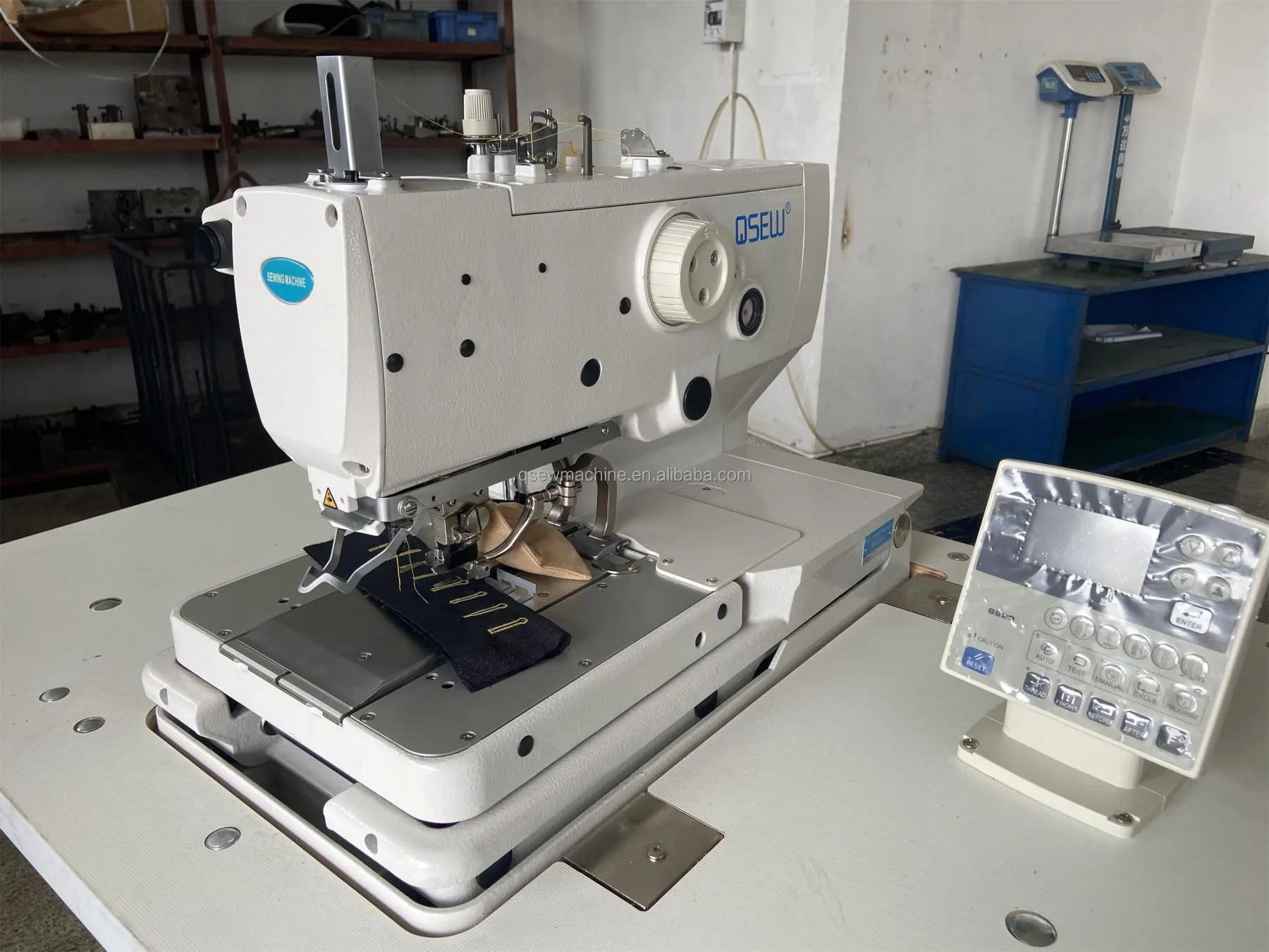 QS-9830 Electronic Pattern Design Short Thread End Round Eyelet Button Holing Industrial Sewing Machine Touch Screen