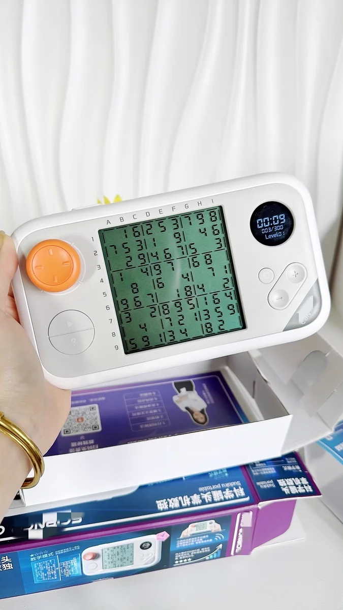 

Sudoku Game Console Logic Thinking Training Handheld Intelligent Educational Toy for Boys, Girls, and Elementary Students