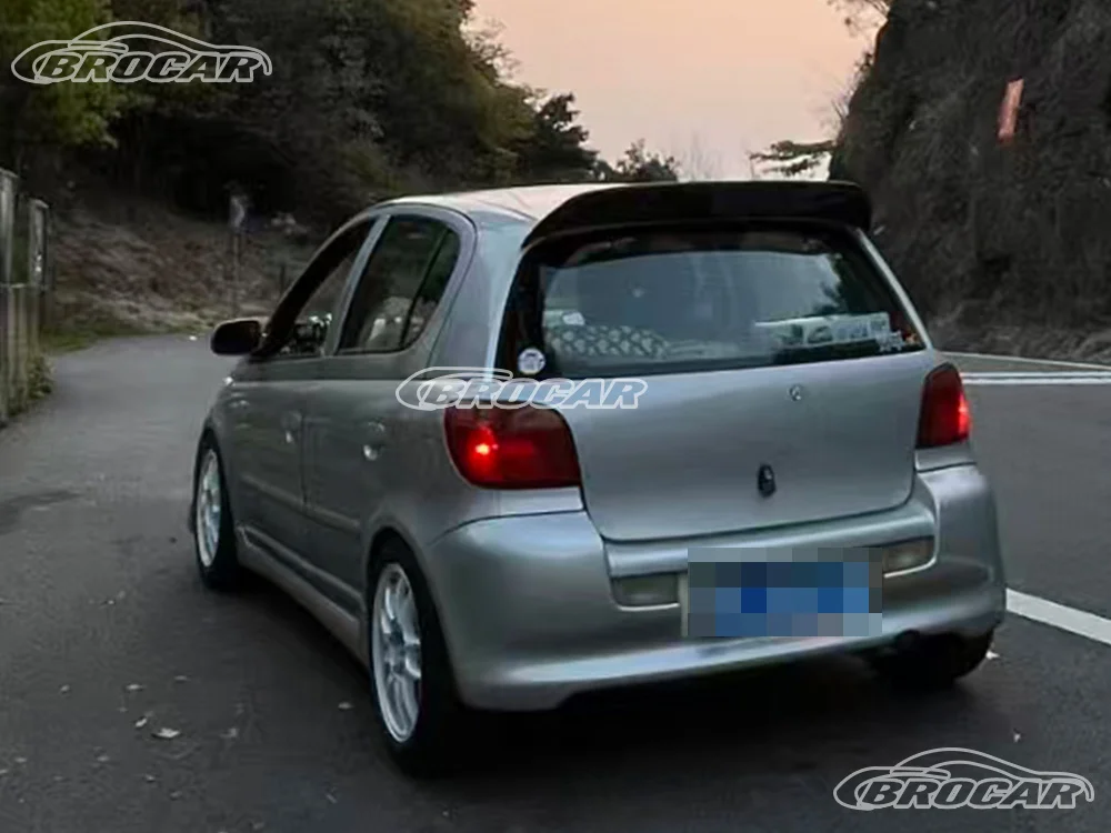 Alerón de Techo o Maletero Estilo SPOON de Alta Calidad en Material FRP Rojo o Plateado para Toyota Vitz Echo Yaris 2002-2013
