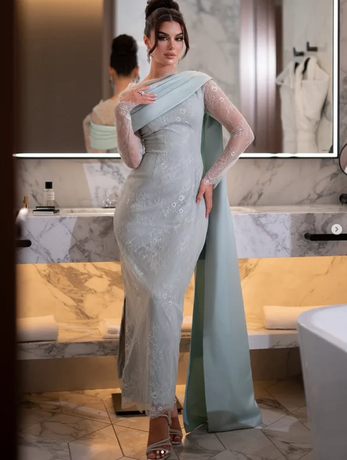 สีเขียวซีดข้อเท้าความยาวชุดราตรีลูกไม้แขนยาว Customized Jersey Saudi คําพรหมพรรคอย่างเป็นทางการชุดเครื่องแต่งกาย