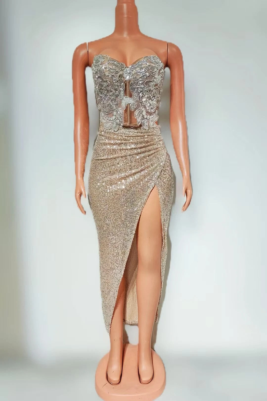 

Liangpi Shiny Sequins Top Short Skirt 2Pcs Set Women Sexy Celebrate Evening Prom Birthday Party Dresses Nightclub Stage Outfit