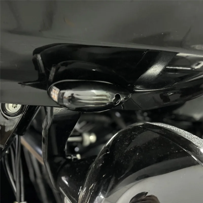 

AT92-Motorcycle Accessories Front LED Turn Signals Running Signal Light For Davidson Road Glide FLTRX 2015-2023