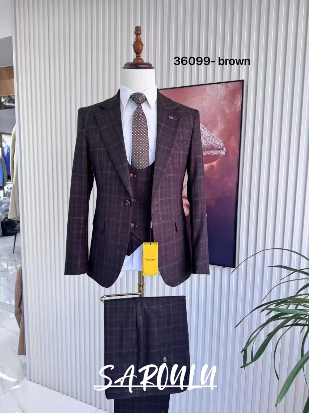 

Men's Vintage Brown Plaid 3 Piece Suit Slim Fit Notched Lapel Formal Business Blazer Vest Pants For Party & Special Occasions