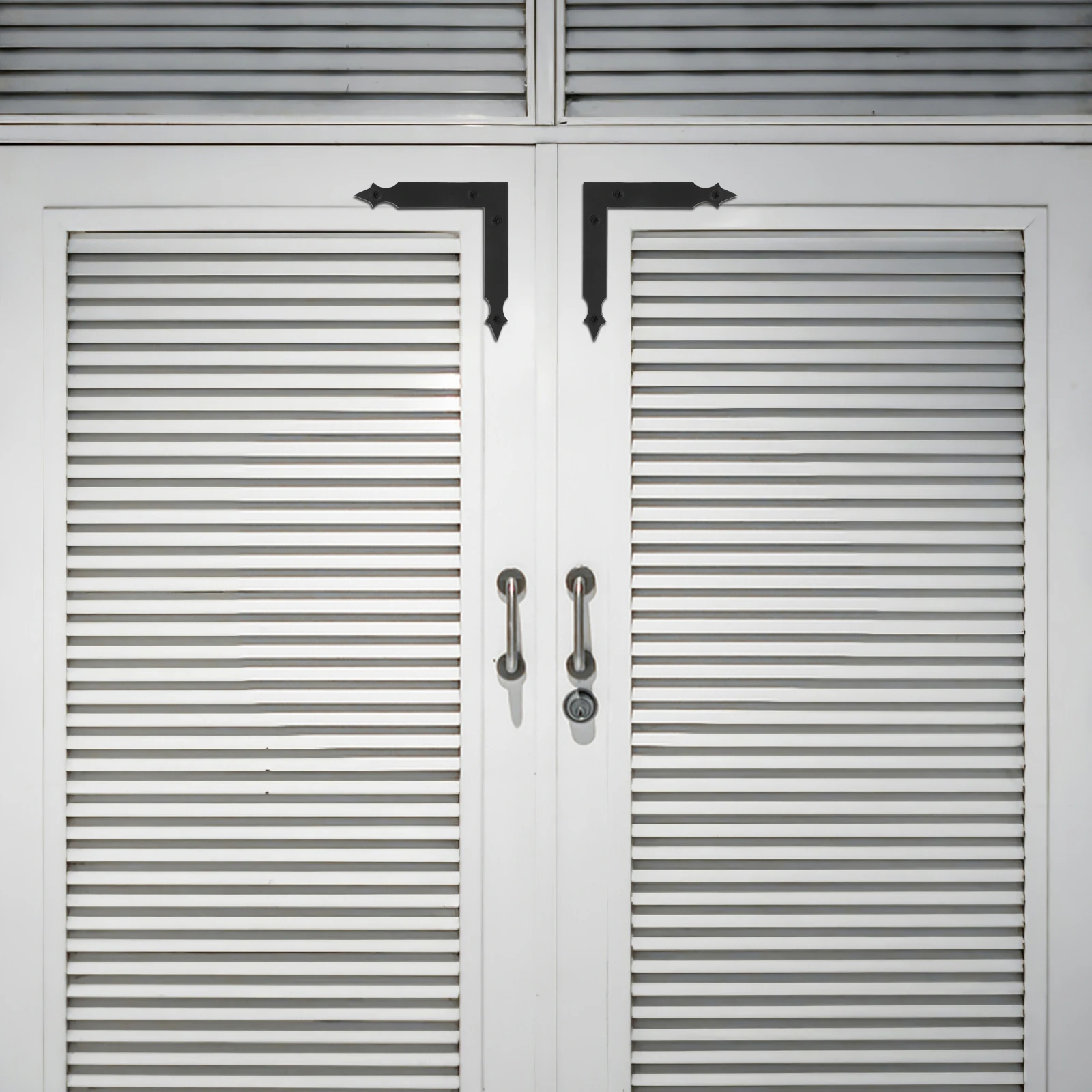 

4Pcs Matte Black Barn Door Decorative L Corner Bracket Rustic Sliding Door Hardware for Farmhouse Garden Garage Window