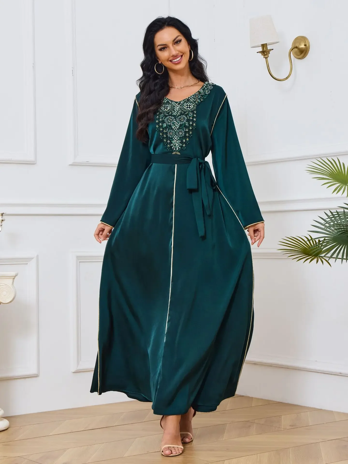 Morocco Party Dress Closed Belt Abaya Muslim Dubai Luxury Beaded Abayas for Women Kaftans Islam Evening Dresses Vestidos Largos