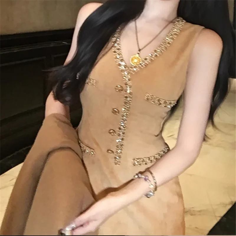 Abito da compleanno senza maniche con borchie di diamanti con scollo a V da donna elegante Abito da festa di lusso con celebrità di grandi dimensioni