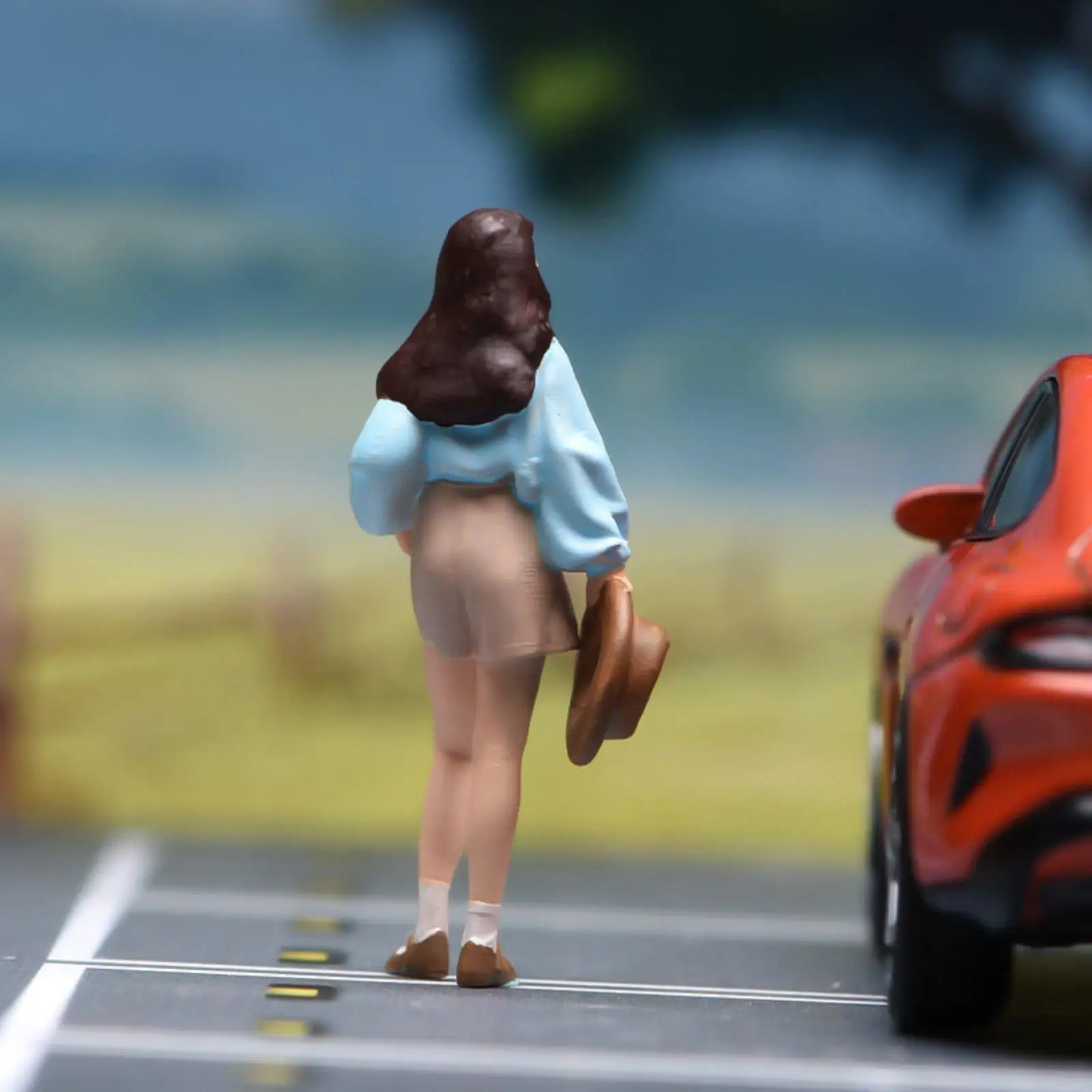

1/64 Scale Girl with Hat Model Diorama Scenery Mini Blue Shirt Figure with Long Hair for Train Station Layout Micro Landscape
