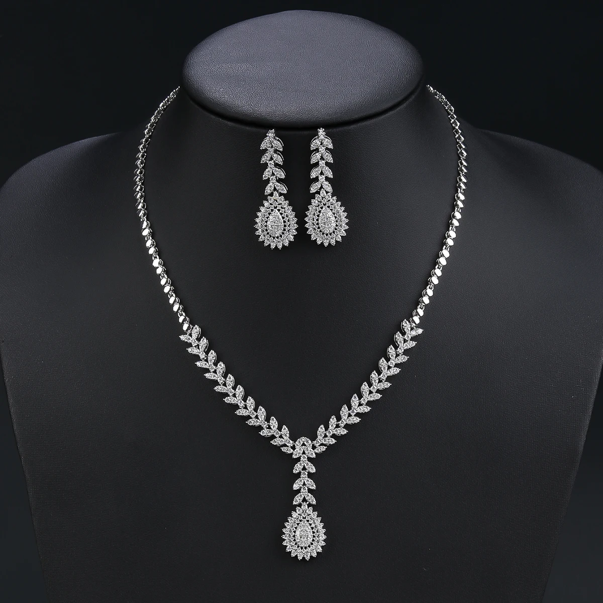 

Fashion Cubic Zirconia Necklace Earrings Set For Women Wedding Bridal White Zirconia Jewelry Set CN11228