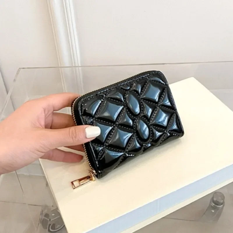 

Stylish Female Wallet, Multifunctional Light Luxury Brand with Durable Construction and Niche Design
