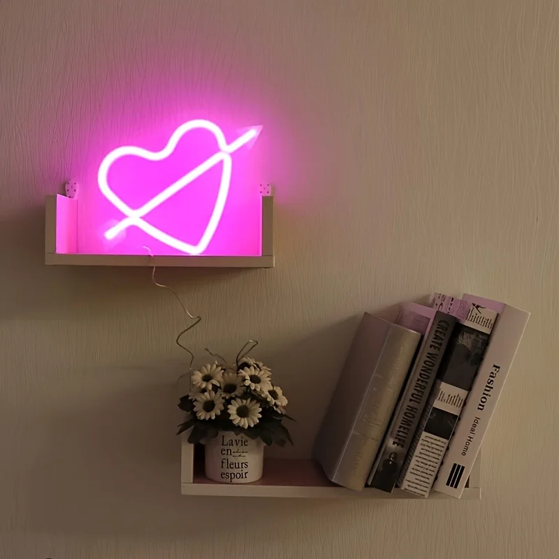 قطعة واحدة، سهم واحد من خلال مصباح تزيين الحائط على شكل قلب، USB أو 3 * بطارية A تعمل بالطاقة، بما في ذلك الخطاف، مناسب للاقتراح الرومانسي والاعتراف، ترتيب جو المطعم، هدية عيد الحب (البطارية غير متضمنة)