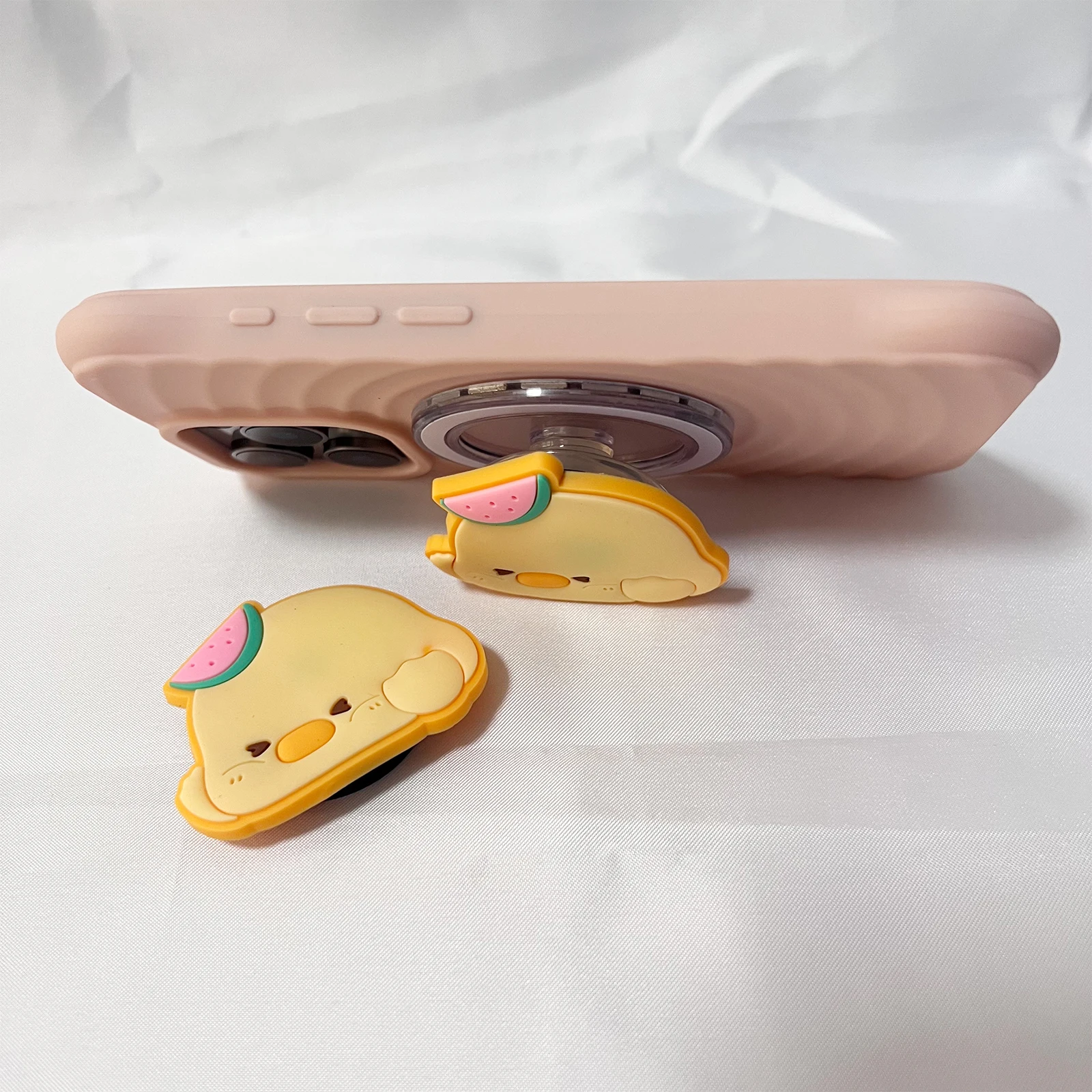 Мягкий держатель для телефона с милым животным, тортом и курицей Griptok, подставка для телефона, поддержка iPhone 17, iPhone, 16 Pro Max, Samsung