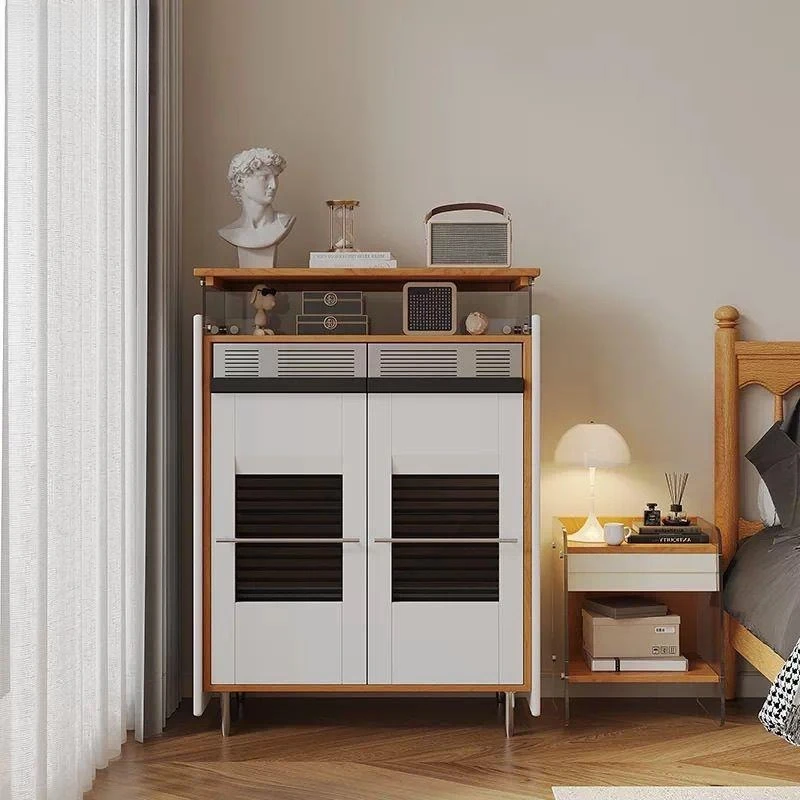 

integrated locker, two-in-one entry against the wall, storage solid wood porch