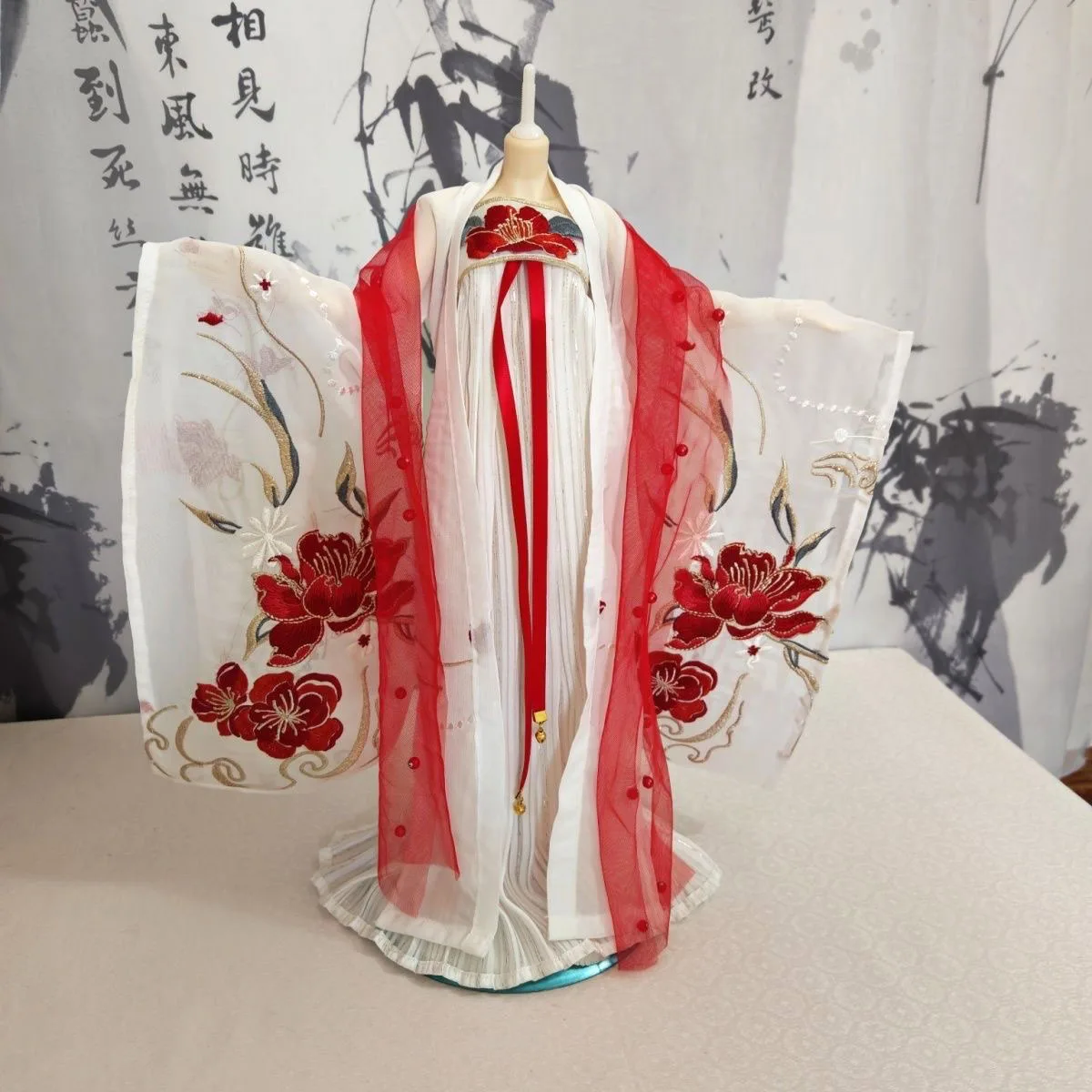 

Clothes for doll 1/4 1/3 BJD dress big red flower embroidery ancient-style dress, 30-35cm cotton doll clothes free shipping