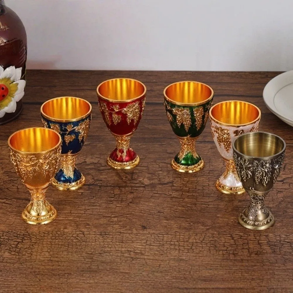 Drink Cup Embossed Grape Wine Glasses European Style Medieval Vodka Goblet Decorative Exquisite Chalice Communion