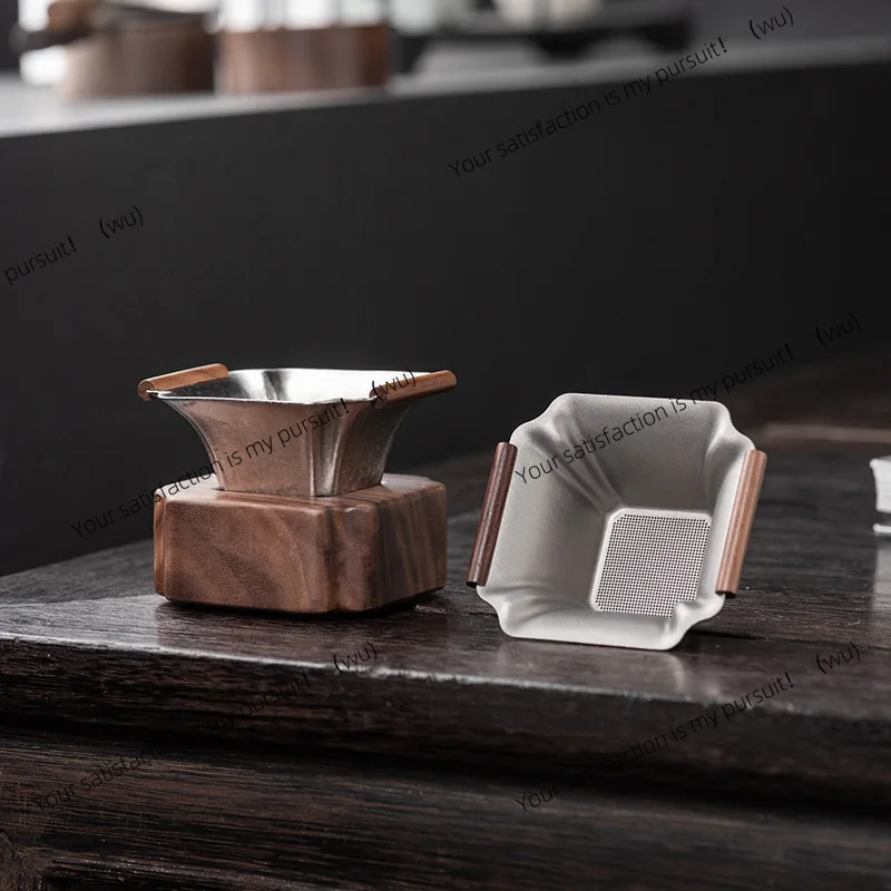New titanium integrated , ultra-light tea leak, fine filter hole, high-end kung fu tea artifact, fair cup