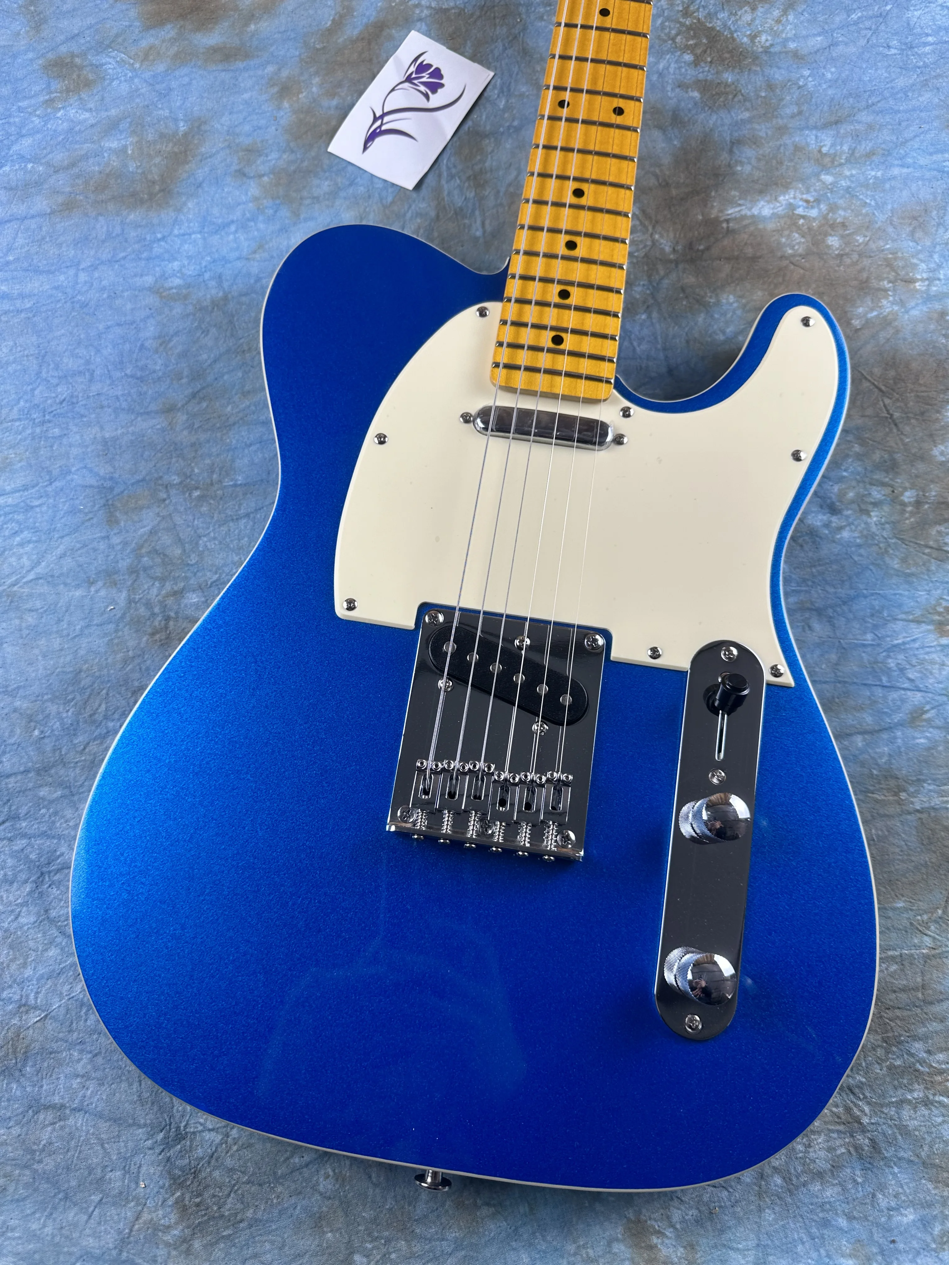 Telecast Electric Guitar,Imported alder wood body, shining blue and silver, all over sandwich, lightning package