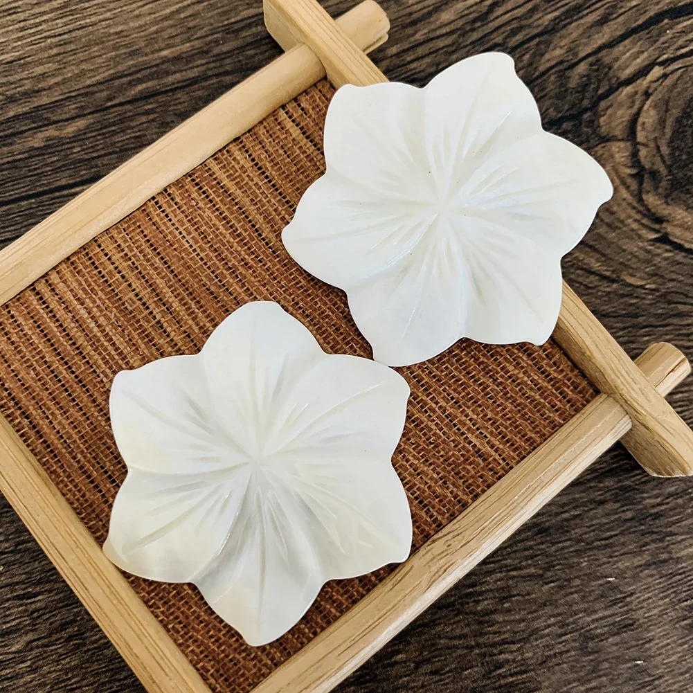 2pcs White Flower Shell Charm Mother of Pearl Delicate Loose Beads DIY Woman Earrings Hairpin Brooch Jewelry Making Accessories view 3