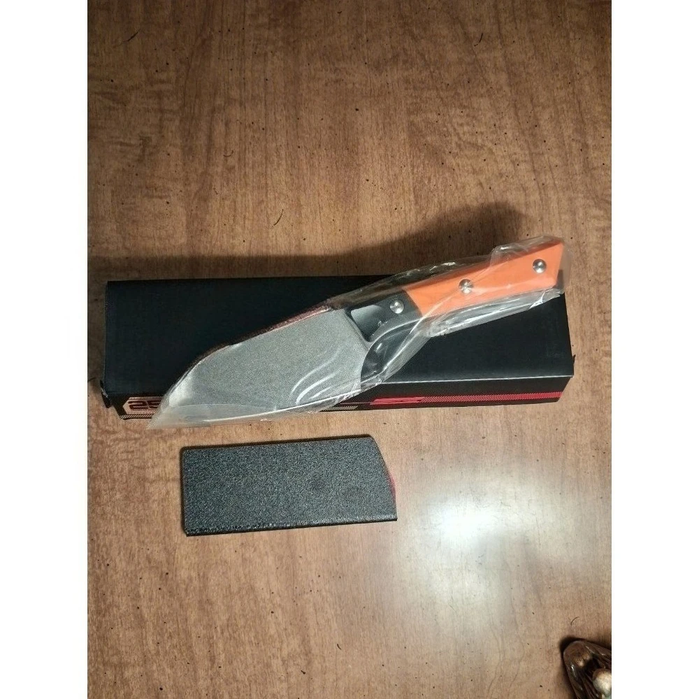 Portable Kitchen Knife. Features An Ergonomic Non-slip Composite Handle and Comes with A Dedicated Protective Sheath
