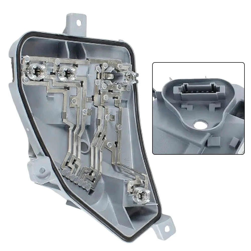 

Replacement Car Taillight Base Rear Bulb Holders For Mercedes For Benz For W176 For A-Class 2012-2018 1768200277 Car Parts