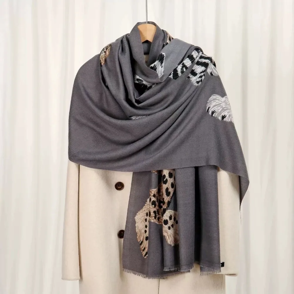 Trendy Leopard Sunscreen Cover-up Old Money Style Tiger Print Long Cover Scarf Temperament Sun Protection Draped Cardigan Women