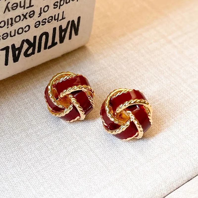 

Vintage and elegant concentric knot earings stud light luxury red and white enamel earrings for women banquet party jewelry gift