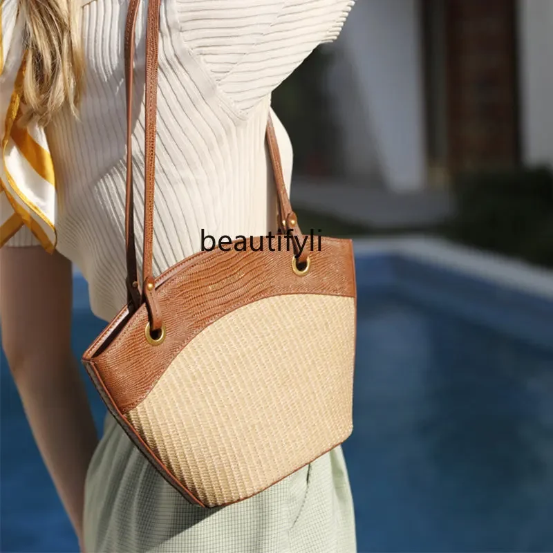 zqWoven Underarm Bag Women's Autumn and Winter One-Shoulder Bucket Crossbody Bag Design Texture High Sense