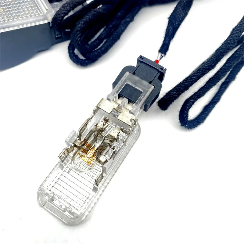 Car footwell light halogen lamp Cable wiring harness For vw Seat Toledo Leon Ibiza A3 A4 B6 B7 B8 A5 A6 C6 C7 A7 A8 Q3 Q5 Q7 TT
