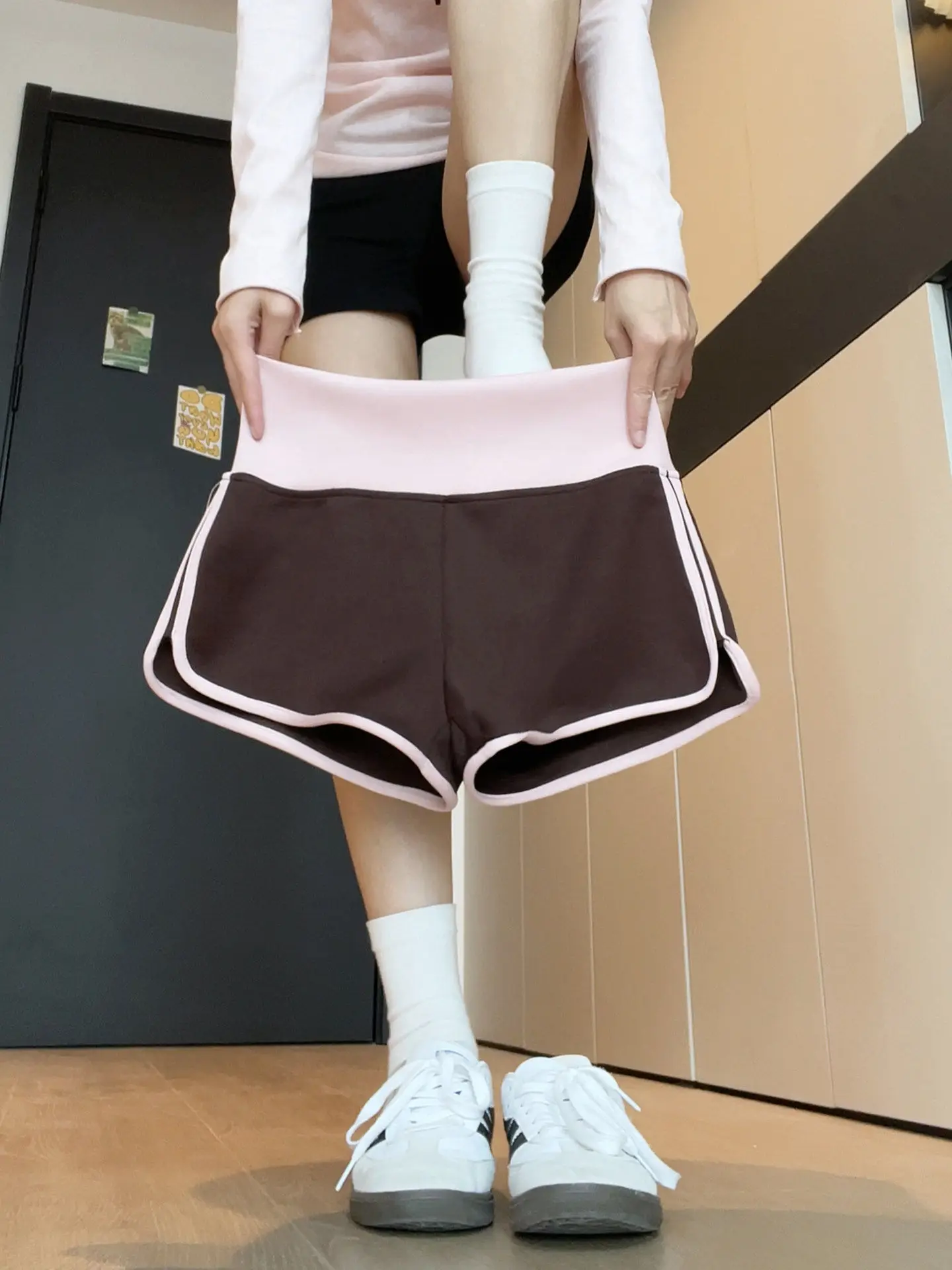 High Waist Color Block Sporty Shorts for Women Fitness Yoga Casual Hot Pants Straight Leg High Waist Breathable Comfortable